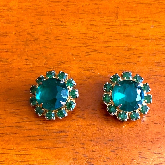 UNKNOWN Accessories - VINTAGE EMERALD-LIKE STONES